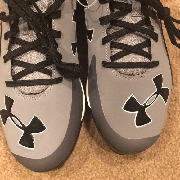 Under Armour cleats - Picture 2 of 3